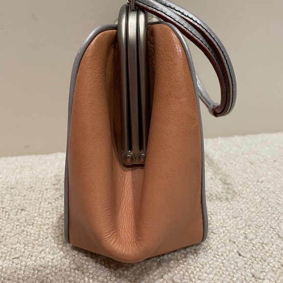 SOLD!!! COACH x NASA Space White Rocket Cosmic Double Kisslock Crossbody - Picture 5 of 11